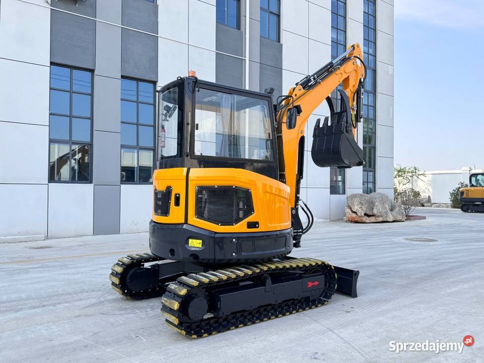 Minikoparka 4 t Mller Machinery MB 40 silnik pełny VAT Pleszew