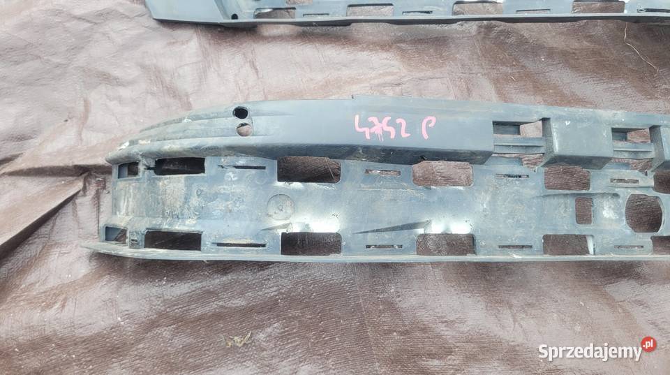 LEWY PRAWY ŚLIZG ZDERZAKA TYŁ PASSAT B5 KOMBI FL osobowe sprzedam