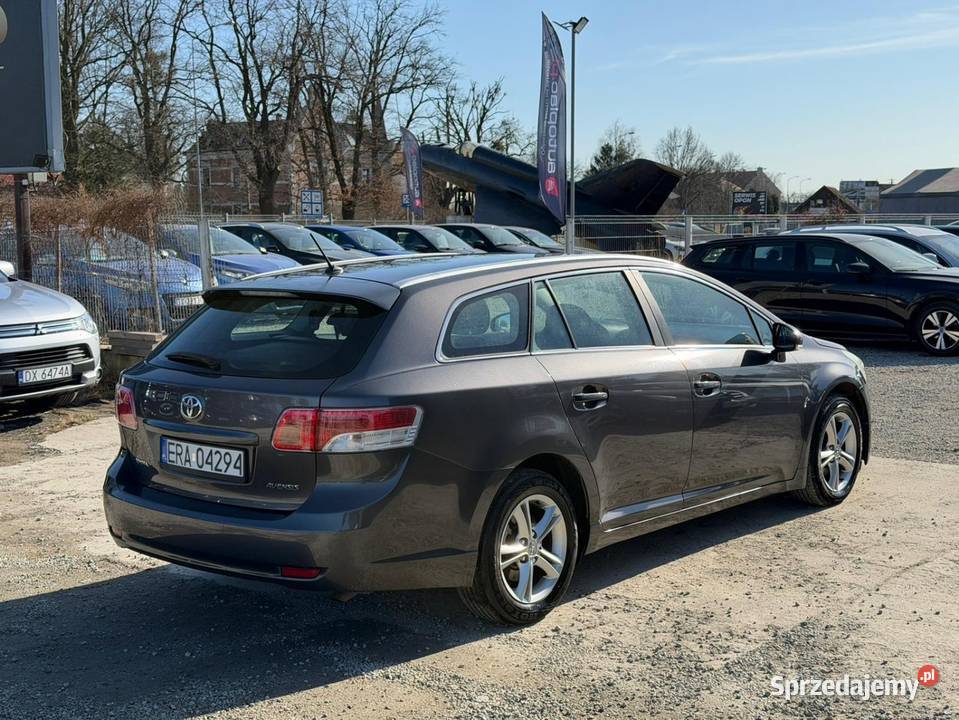 Toyota Avensis 20 Diesel 2011r Raty Navi Kamera manualna Wrocław