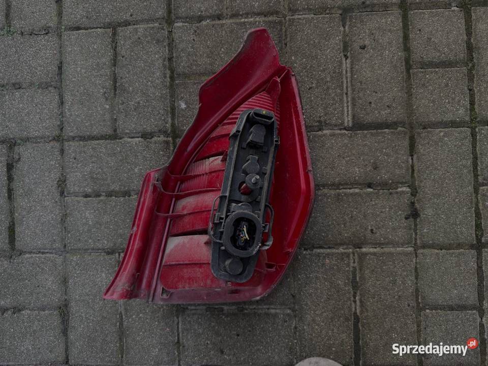 Lampa lewa tył Citroen C2 osobowe Ostrów Wielkopolski