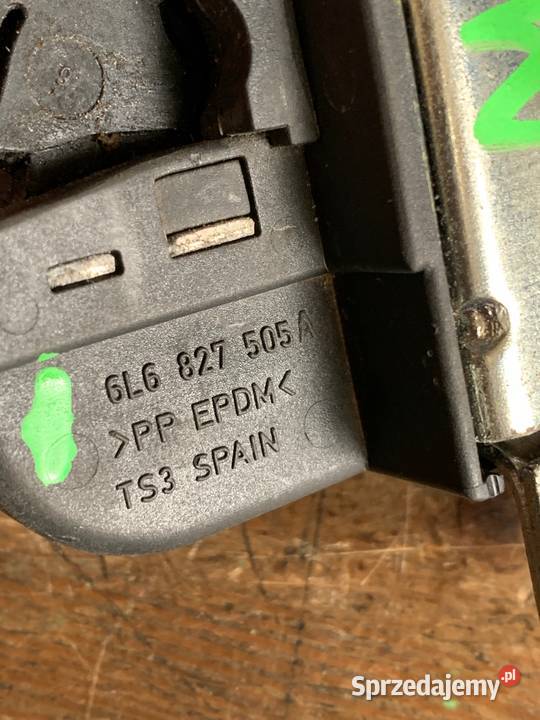 Zamek klapy bagażnika VW wiele modeli 6L6827505A zamki, wkładki, kluczyki Margonin sprzedam