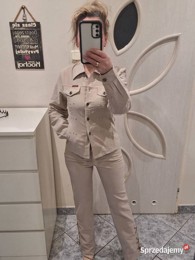 Beżowy komplet r 36 Bydgoszcz