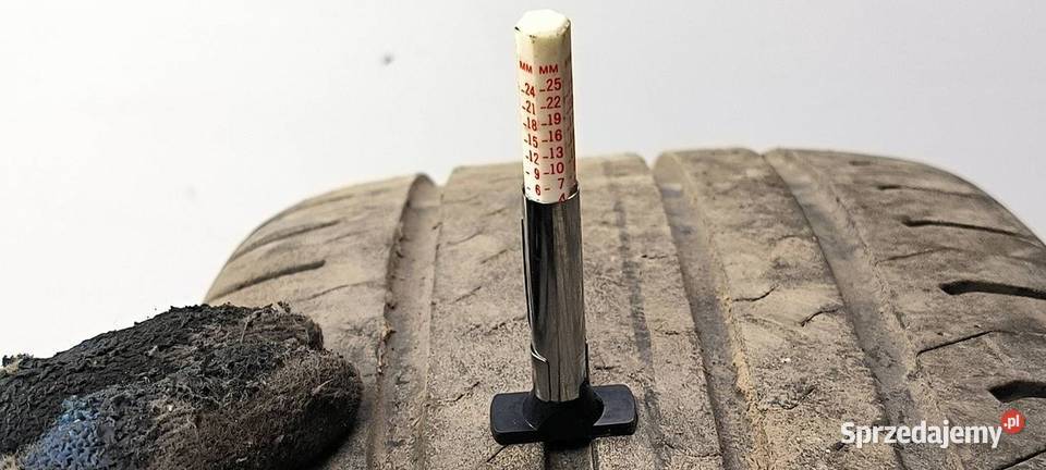 OPONA 21545 r17 CONTINENTAL LATO OPEL CORSA D osobowe Lipno sprzedam