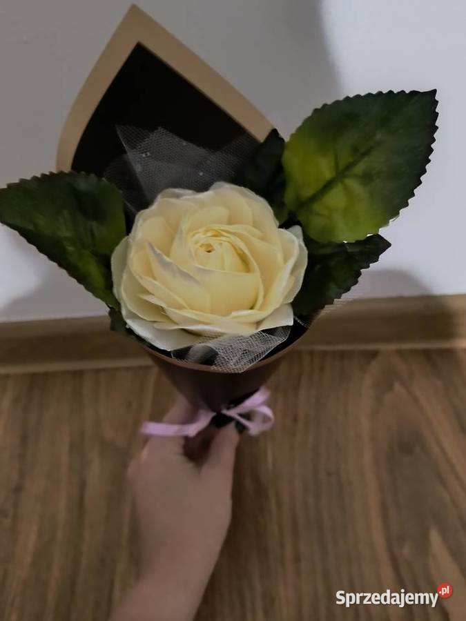 Róża pojedyncza Dzień Kobiet Pozostałe Milonki