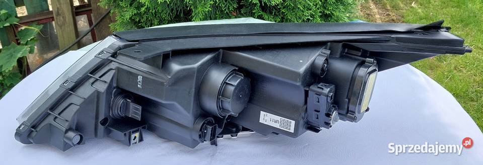 REFLEKTOR LAMPA PRZEDNIA PRAWA KIA SPORTAGE III Mielęcin sprzedam