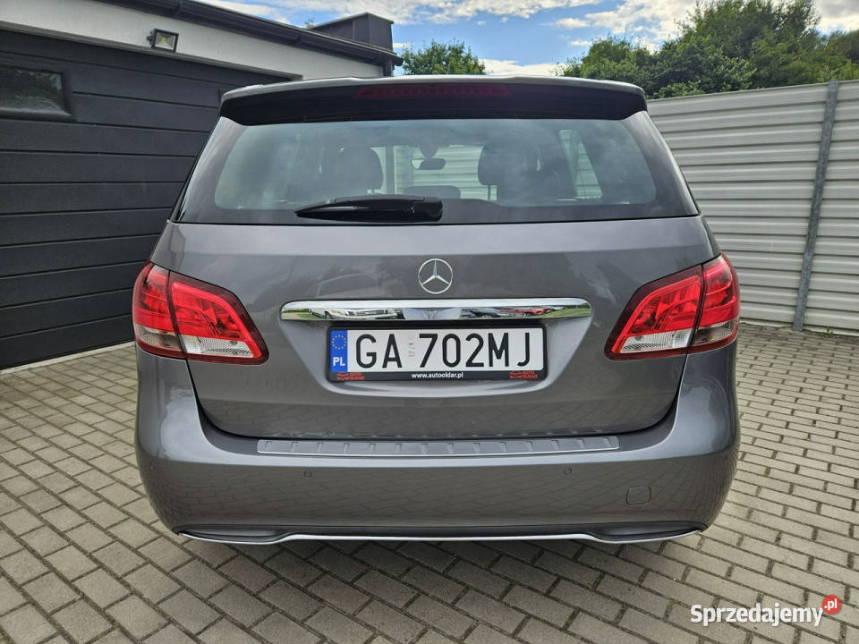 Mercedes B 180 16 122 benzyna AUTOMAT niski światła do jazdy dziennej Gdynia sprzedam