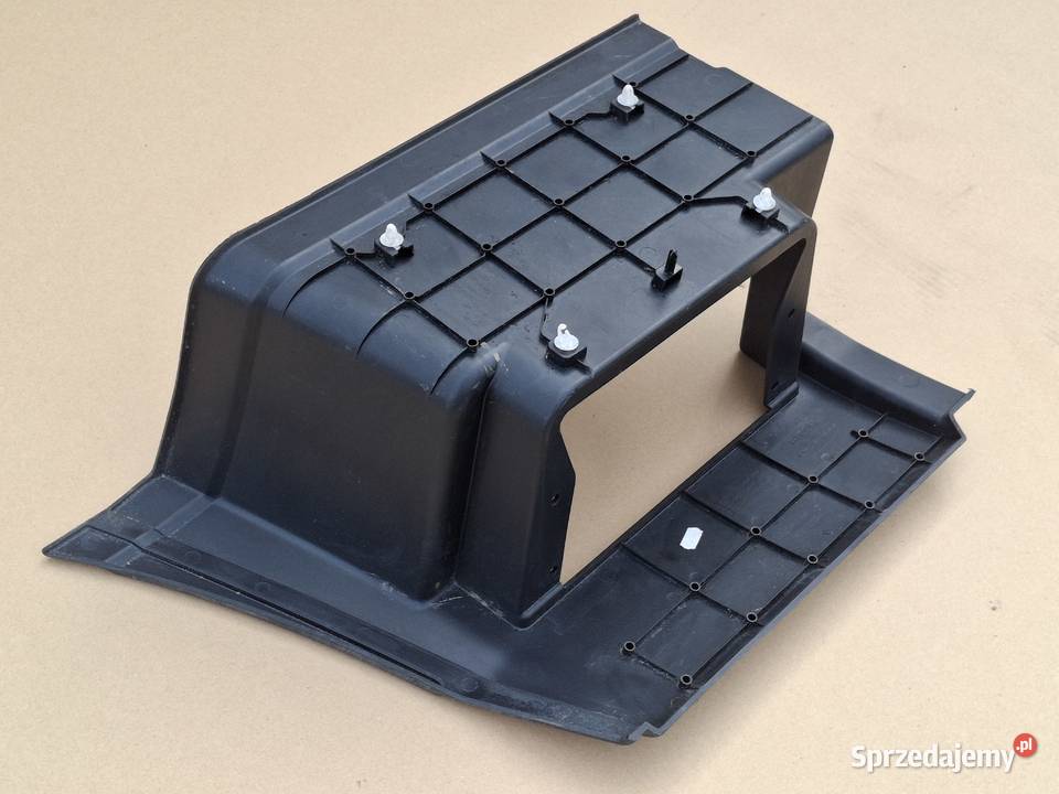 IVECO SWAY STOPIEŃ DOLNY LEWY OBUDOWA WNĘKA Bieleń