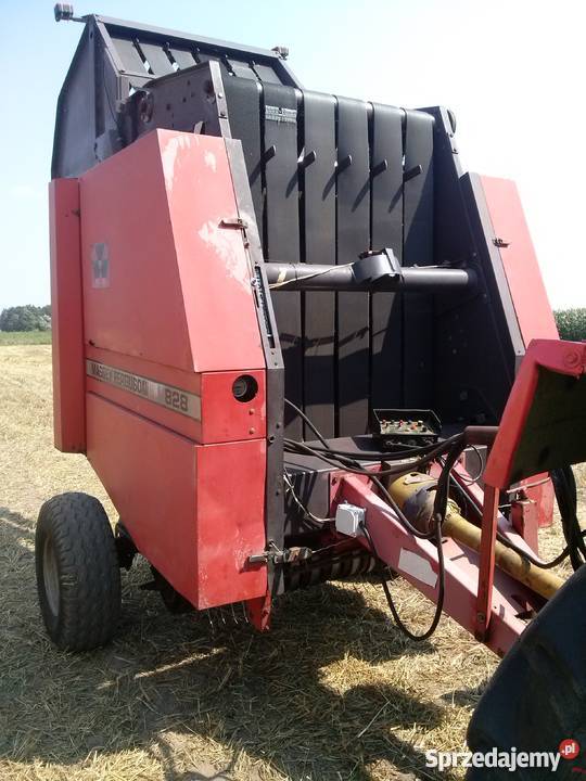 Prasa Massey Ferguson 828 nieuszkodzony