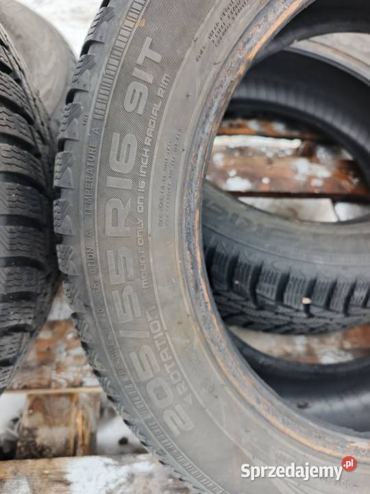 Opony zimowe Nokian 2055517 sprzedam
