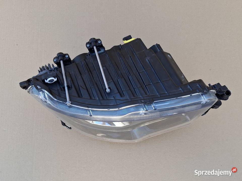 MERCEDES ACTROS MP5 AROCS ANTOS REFLEKTOR PRAWY Lampy przednie Bieleń sprzedam