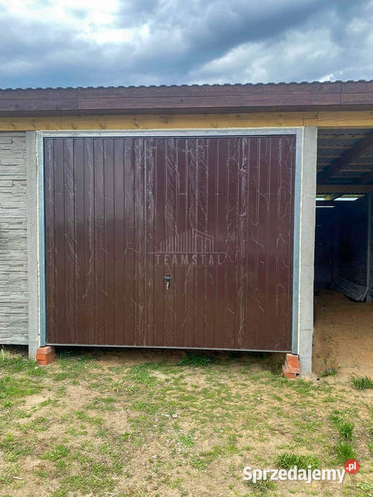 Bramy garażowe na wymiar uchylne ocieplone brama Ostrowiec Świętokrzyski