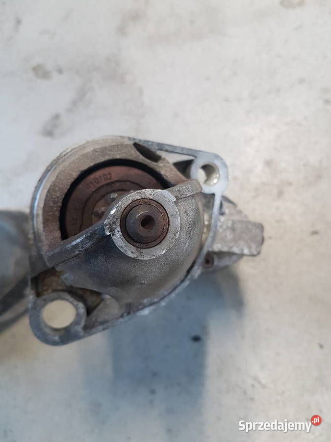 AUDI A8 D2 37 42 V8 ROZRUSZNIK 077911023E układ elektryczny silnika sprzedam