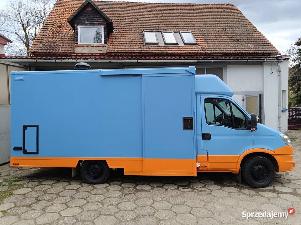 Food truck Iveco nowy lakier zabudowa serwis 106KM