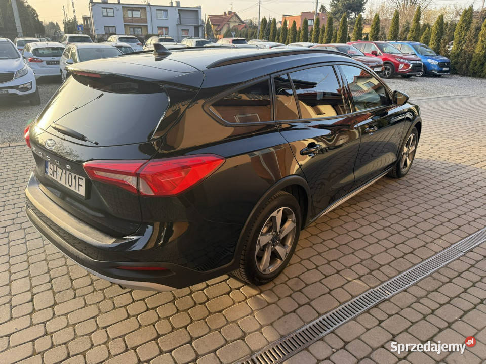 Ford Focus 15 EcoBlue 120 Klima Navi Kamera lakier metallic Orzech sprzedam