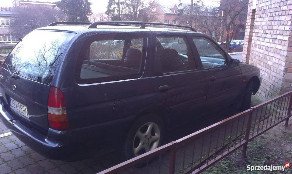 Ford escort kombi 95 14 benzyna z gazem Szczecin sprzedam