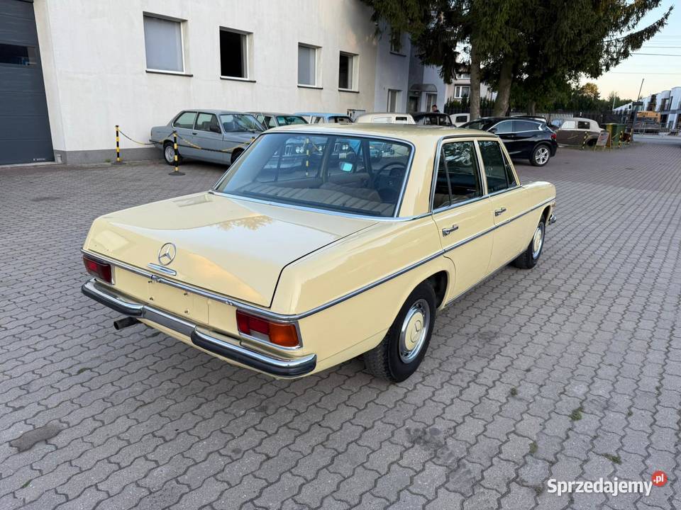 Mercedes W115 220D Ładna Sztuka Środek w manualna łódzkie Zgierz sprzedam