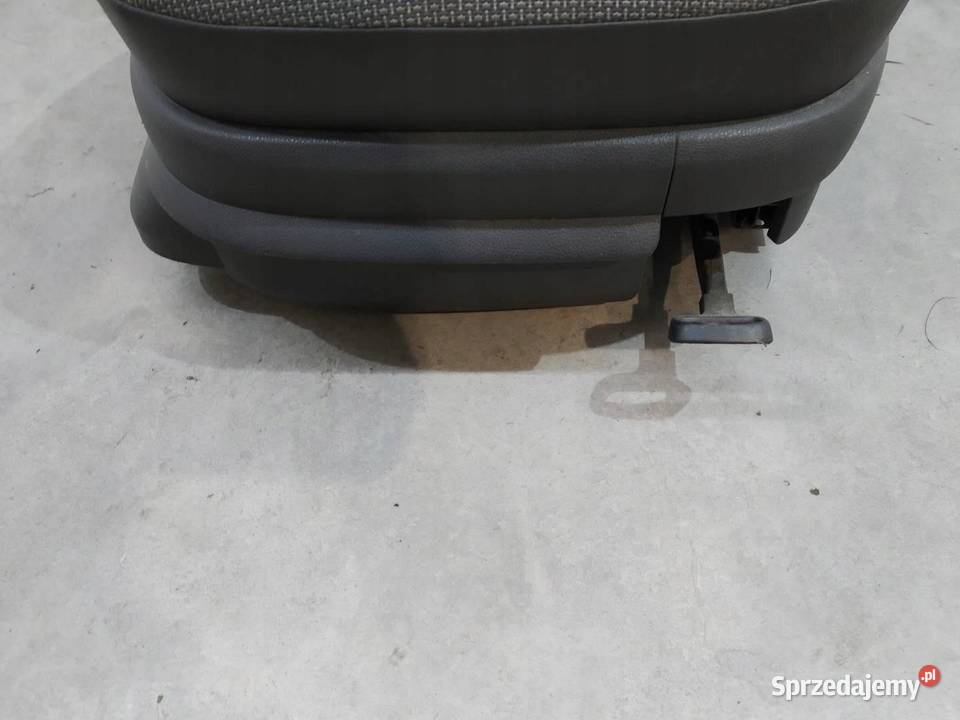 FOTELE PRAWY PASAŻERA LIFT VW Volkswagen Caddy