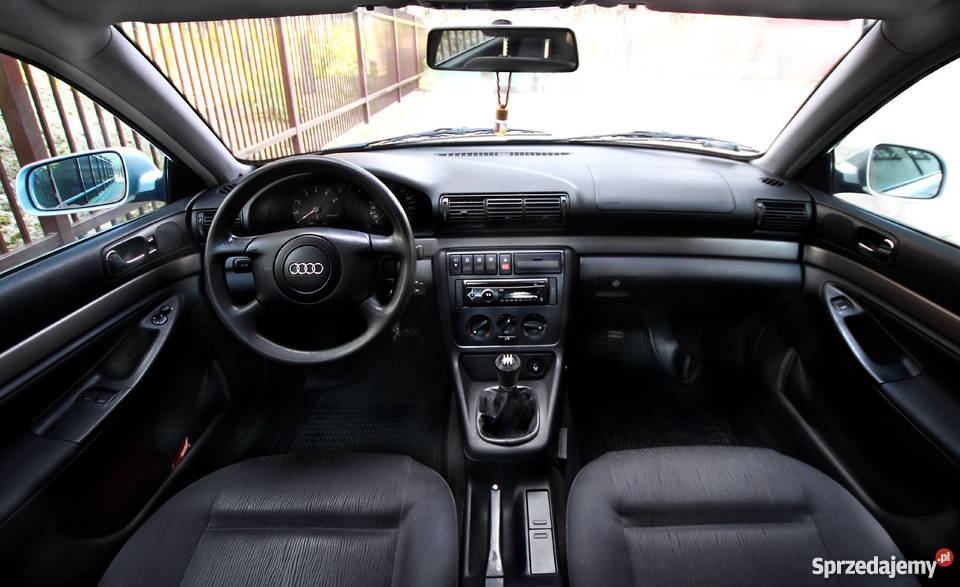 Audi A4 B5 16 sekwencja 1998 r radio Józefów