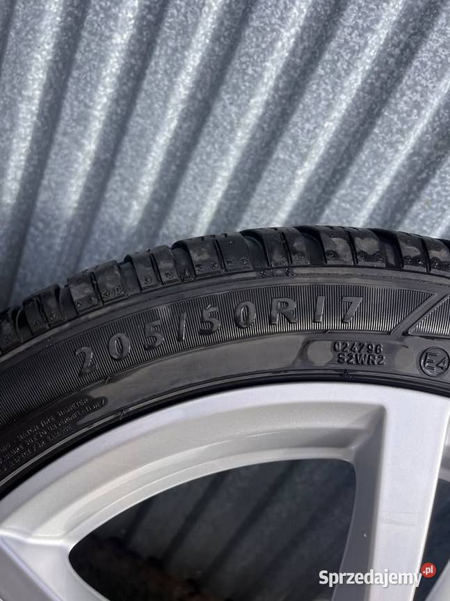 Felgi aluminiowe 17 5x112 zimowe opony Słopiec