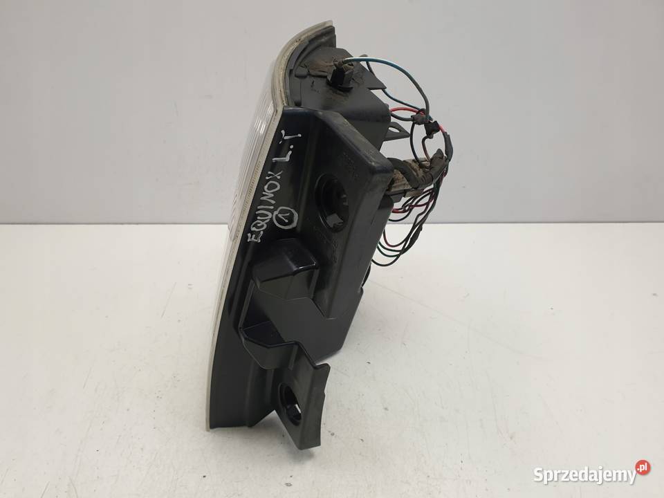 LAMPA PRAWA Chevrolet Equinox 0409r TYLNA prawy osobowe lubelskie Rudka