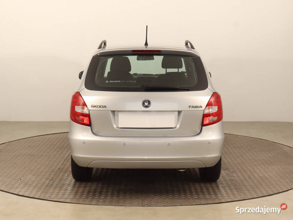 Skoda Fabia 12 TSI wielofunkcyjna kierownica