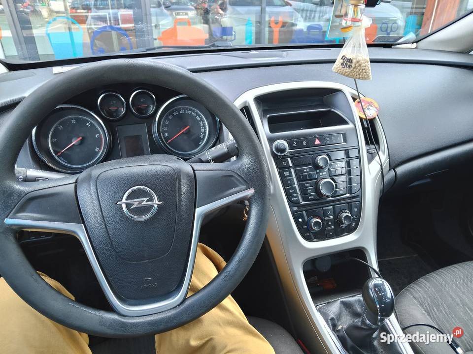Sprzedam Zamienię Opel Astra J hatchback 17 110 Pasłęk