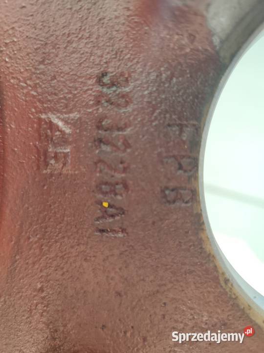 Kosz przedniego napędu 323228A1 McCORMICK MTX