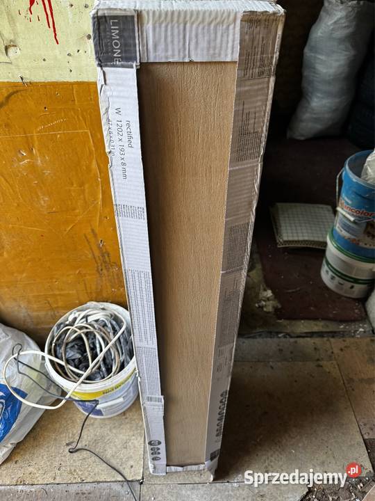 Płytki drewno podobne