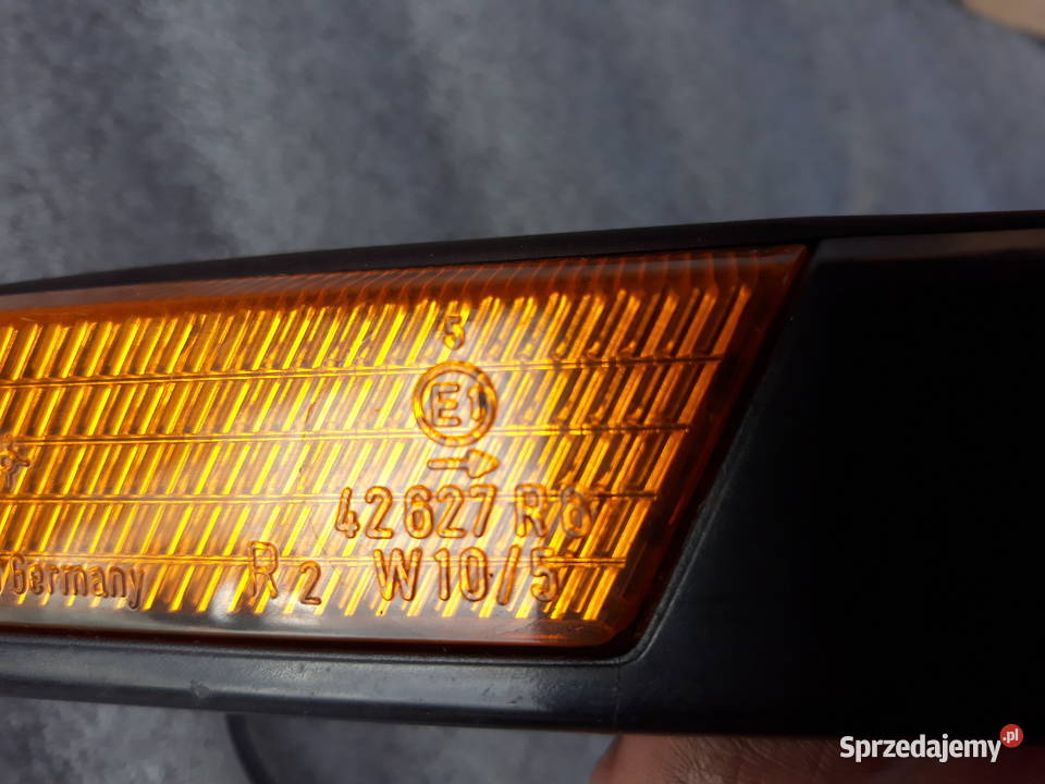 BMW e28 Prawy kierunkowskaz kierunkowskazy Bukownica