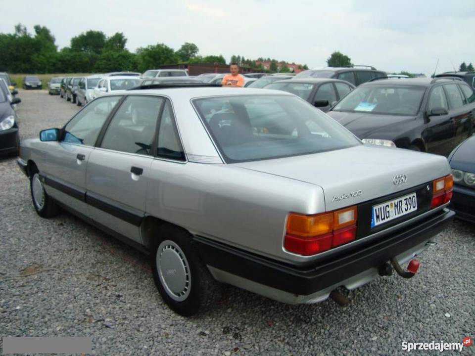 Ауди 1990 года