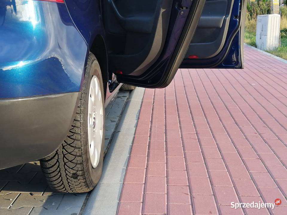 VW Golf 5 z Niemiec 16 MPI Opłacony nowe opony Chełmno