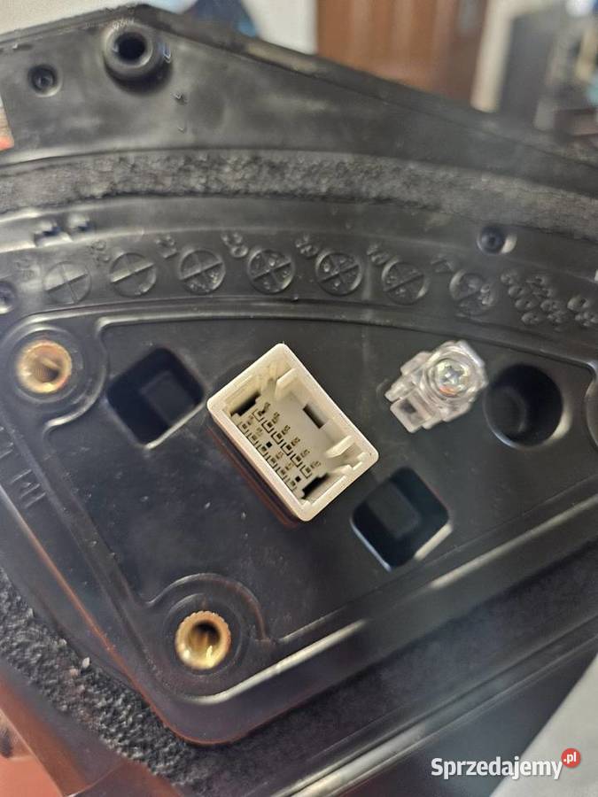 HYUNDAI KONA I LIFT LUSTERKO PRAWE PRZÓD PRAWY Międzychód