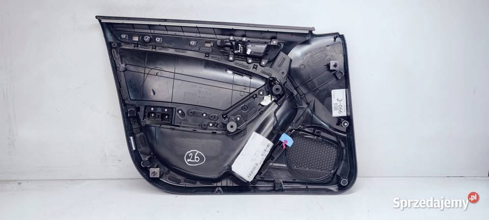 BOCZEK DRZWI P P AUDI A4 B8 8K1867106 MATERIAŁ Przystajń