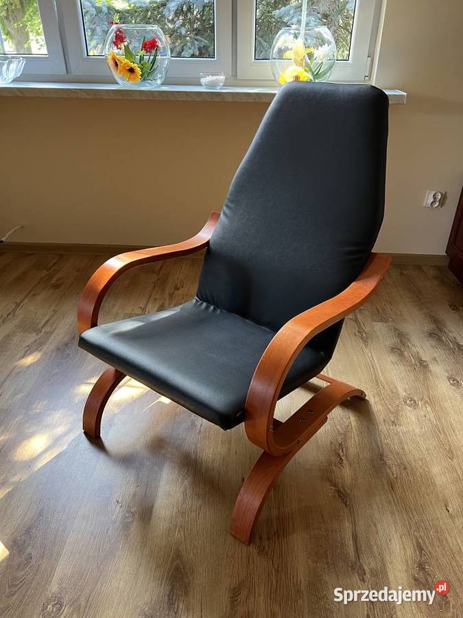 Czarny skórzany fotel do masażu Siedlce