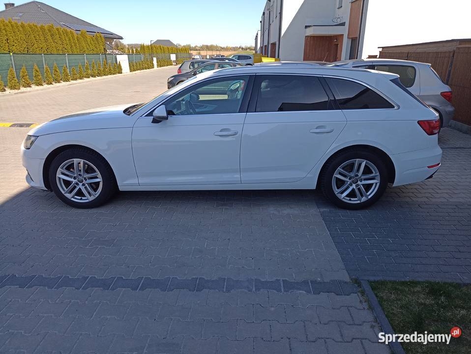 Sprzedam zadbane Audi A4 B9 Avant salon nowe poduszka powietrzna Zambrów