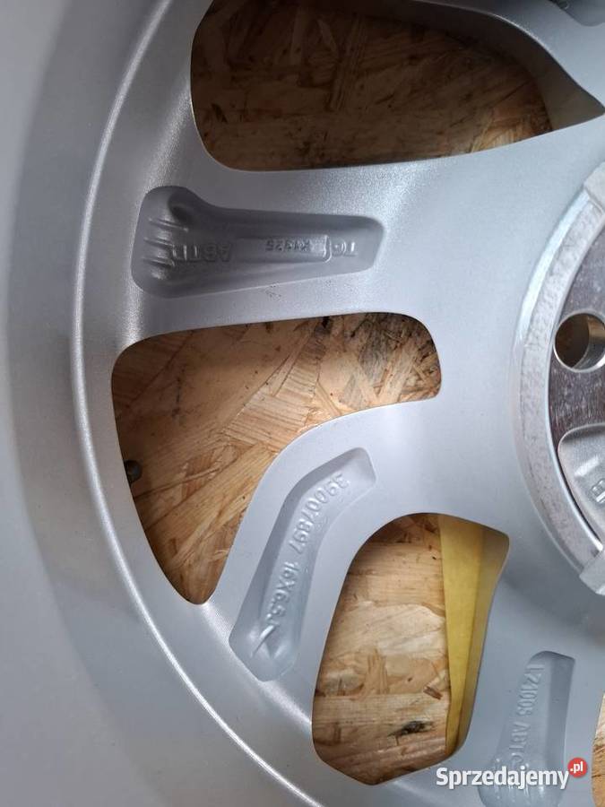Felga Opel r16 4x100 Corsa Bolesławiec
