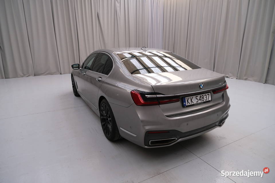 BMW 740i 2022 299800 ccm 333 Warszawa