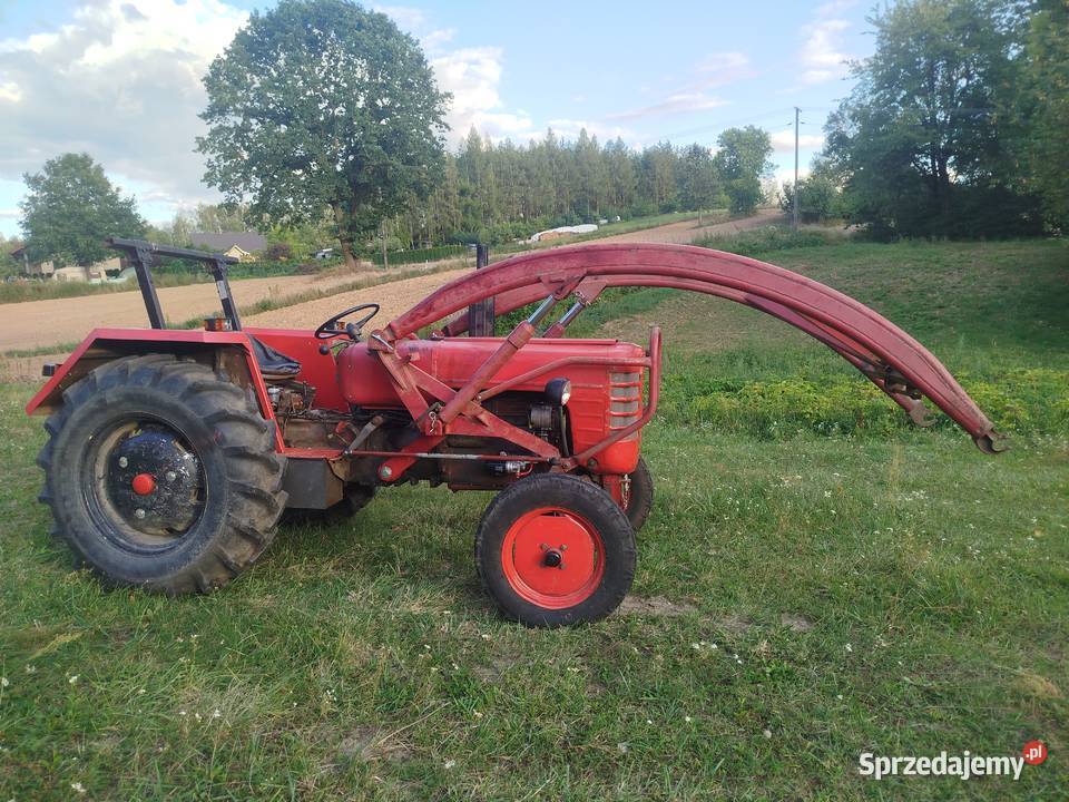 Ciągnik Rolniczy Zetor 4011 z ładowaczem Wąwolnica
