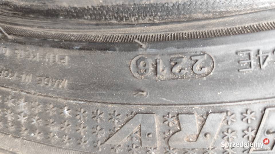 Opony Zimowe Kumho IZen RV 27540ZR20 Kumho Samochodowe Pruszków