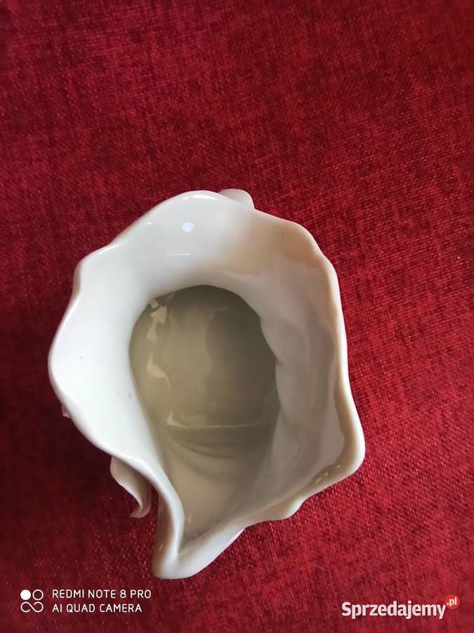 Muszla porcelanowa SygNaczyńko wazonik Biała pomorskie Gdańsk