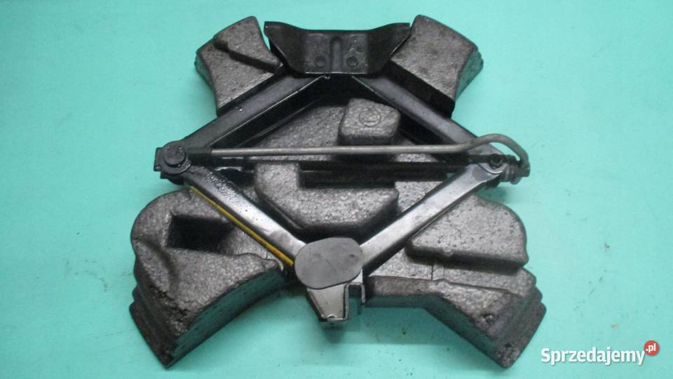 FORD KUGA MK1 I 10r zestaw naprawczy 8V4117009AB