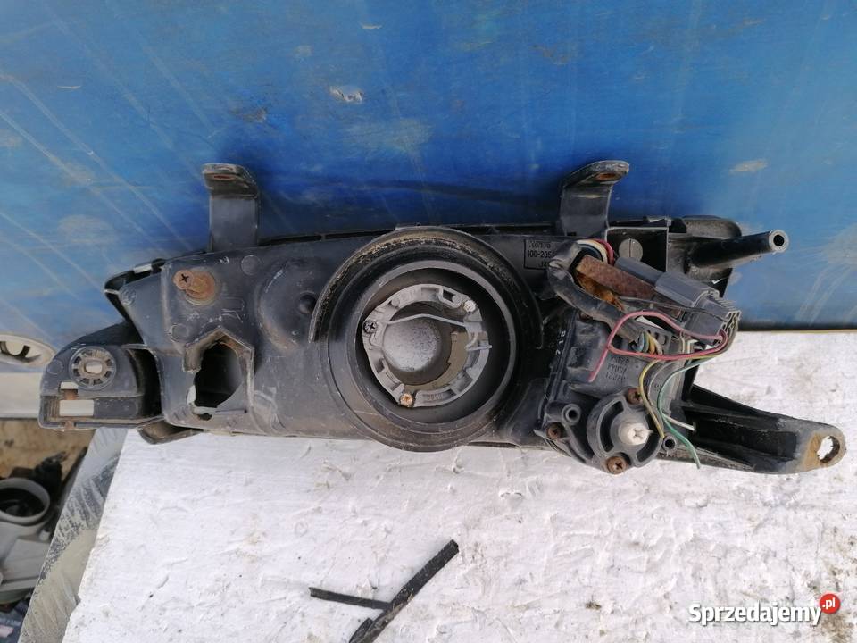 Lampa Prawa Przednia Subaru Legacy Wisznice sprzedam