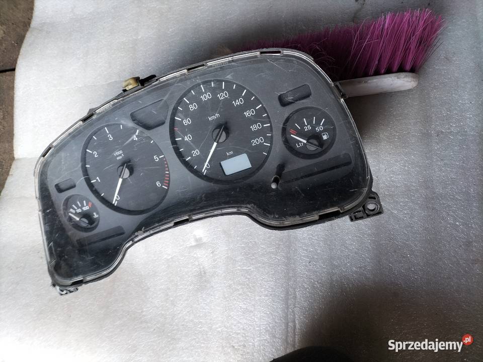 LICZNIK ZEGARY OPEL ASTRA II 90561451QK Pozostałe lubelskie Kamień-Kolonia