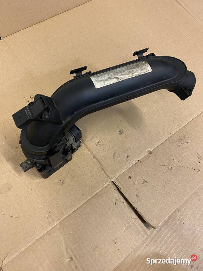 Lampa prawa tył tylna Roomster Praktik nadkole Marki