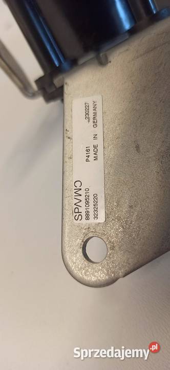 VOLVO XC40 POMPKA WODY 32325221 osobowe Części samochodowe sprzedam