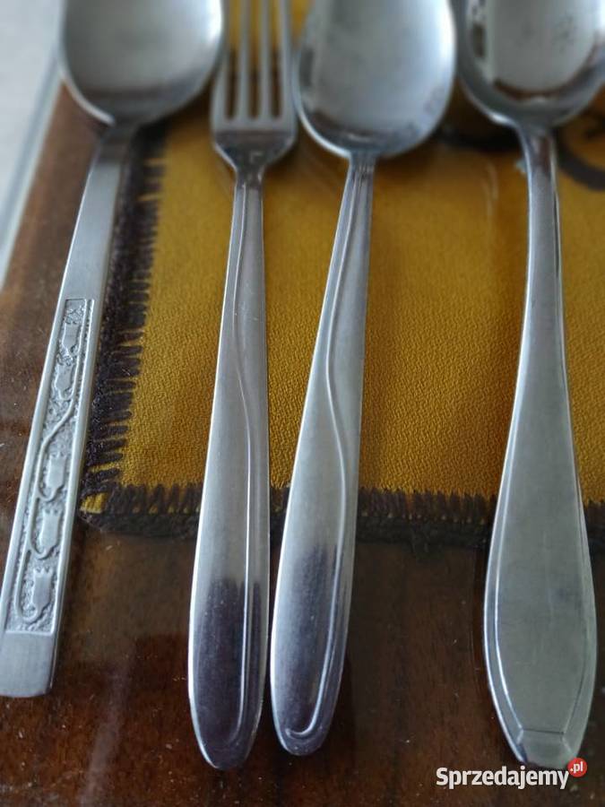 Sztućce różne do skompletowania sygnowane Warszawa