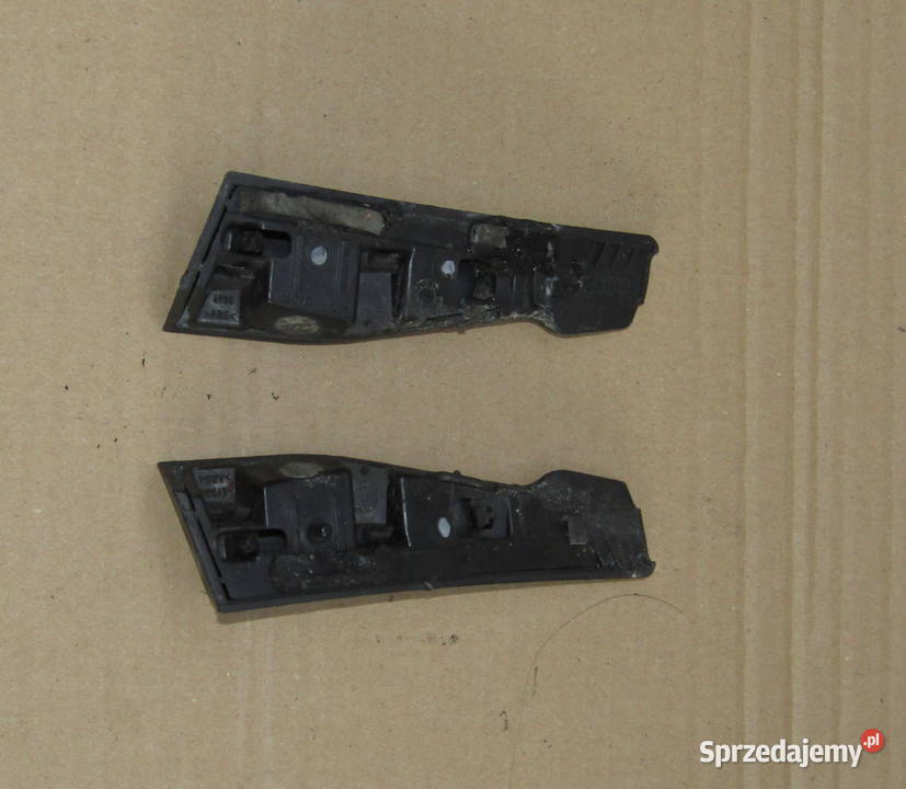 LISTWA PODSZYBIABŁOTNIKA OPEL MERIVA B 13305382 sprzedam