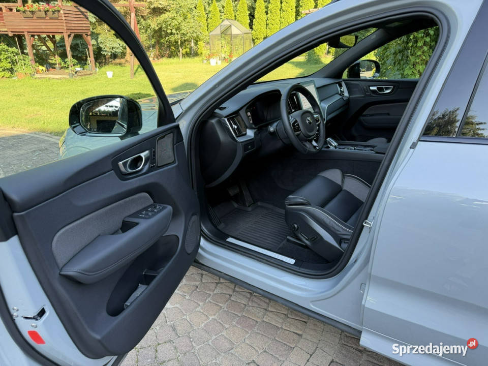 Volvo XC 60 LIFT B5 AWD Black Edition Panorama XC 60 Syców sprzedam