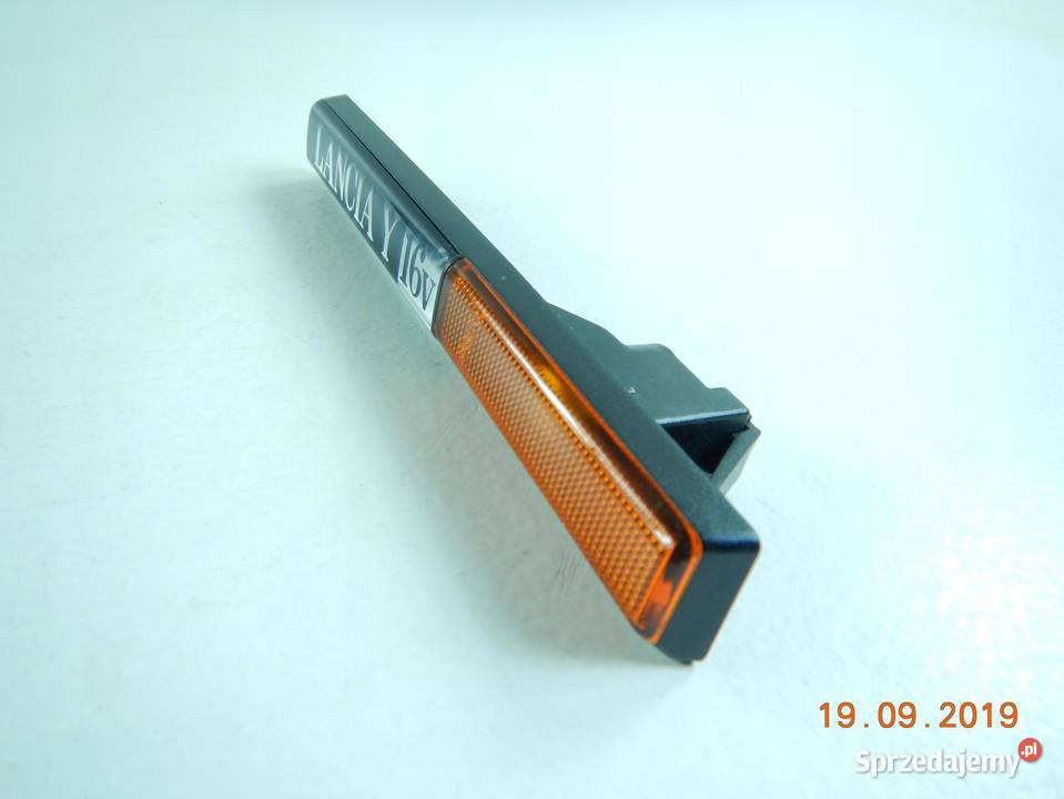 KIERUNKOWSKAZ BŁOTNIKA LEWY LANCIA Y 9500 ASO osobowe lubelskie