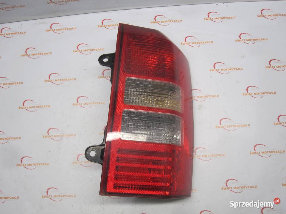 JEEP PATRIOT 24 B 10r lampa prawa tył 320342 sprzedam